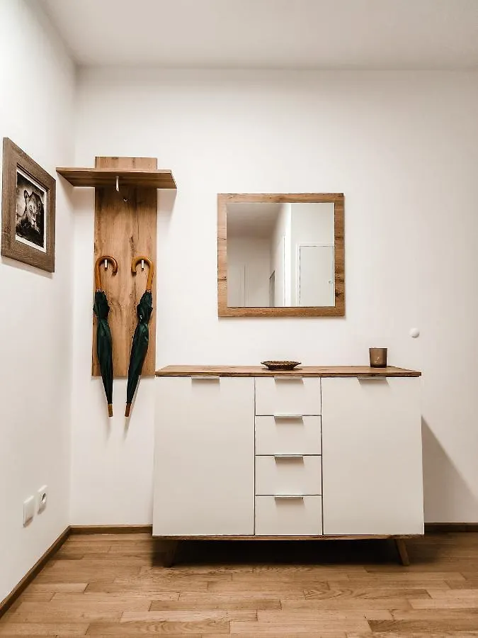 Vienna Green - Modern New Apartment, Old Danube 0*,