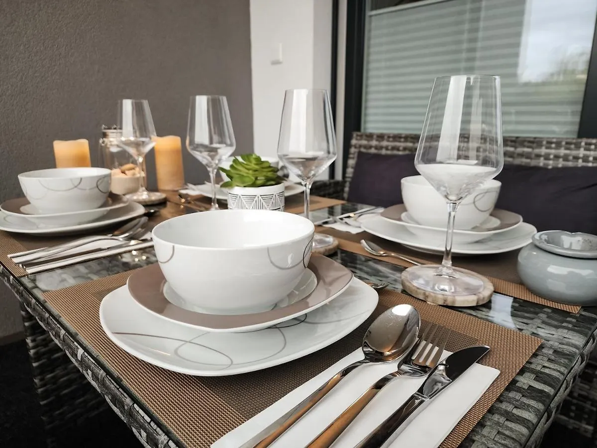 Vienna Green - Modern New Apartment, Old Danube Apartment