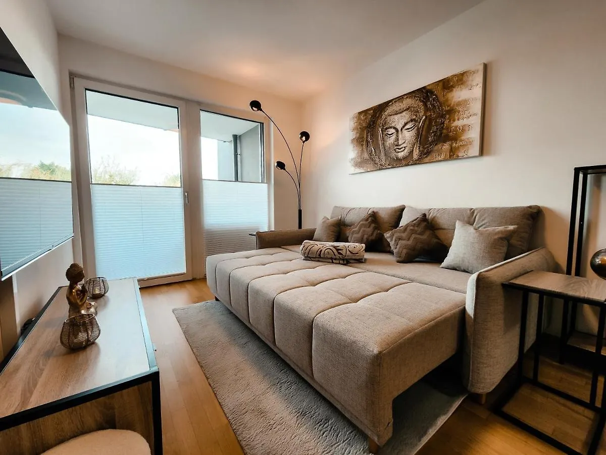Vienna Green - Modern New Apartment, Old Danube Austria