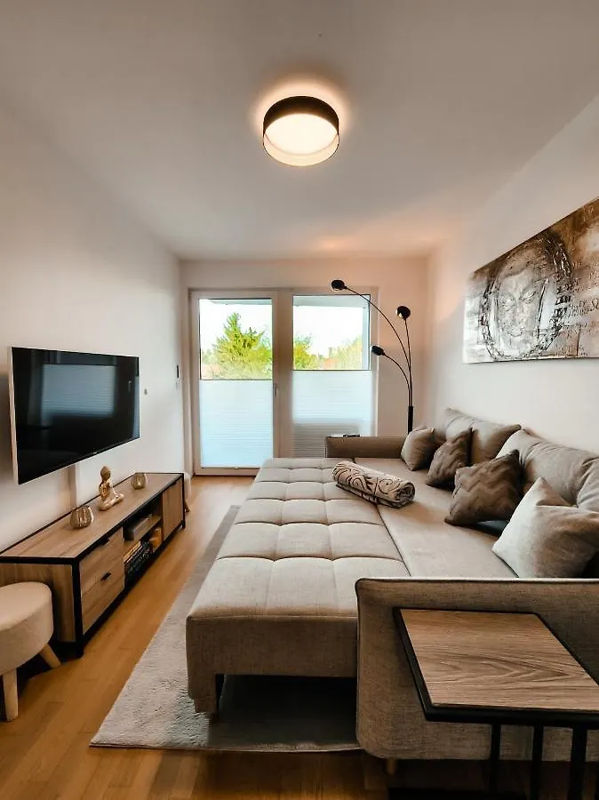 Vienna Green - Modern New Apartment, Old Danube Apartment