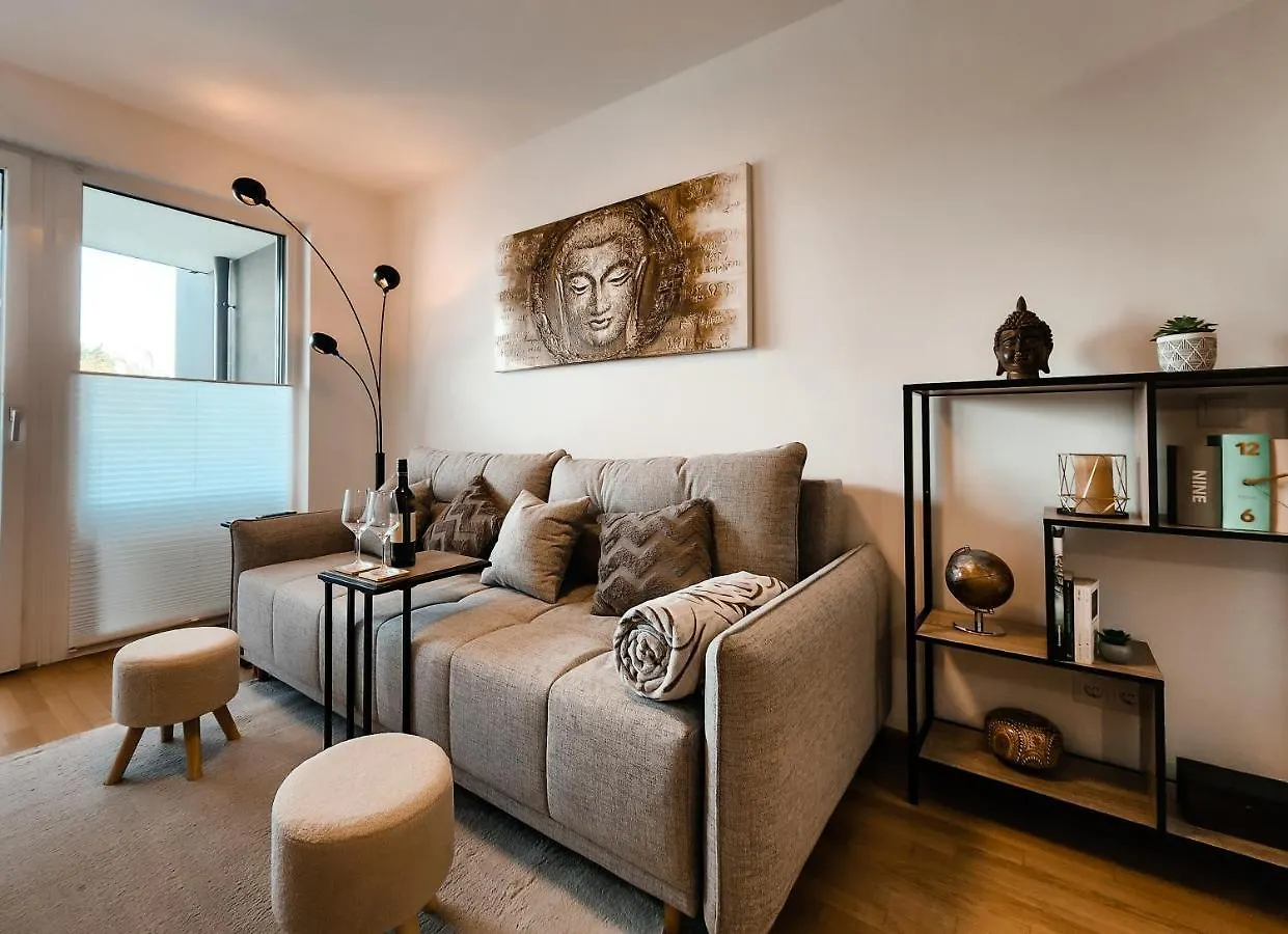 Vienna Green - Modern New Apartment, Old Danube Apartment