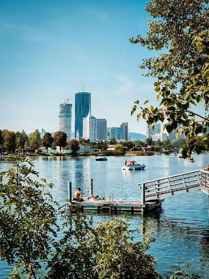 Vienna Green - Modern New Apartment, Old Danube