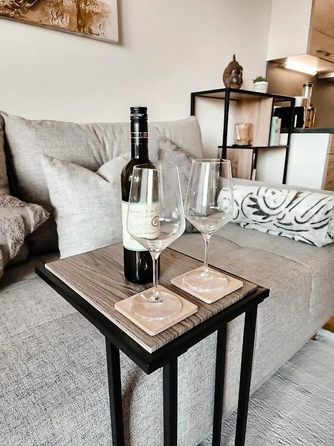 Vienna Green - Modern New Apartment, Old Danube