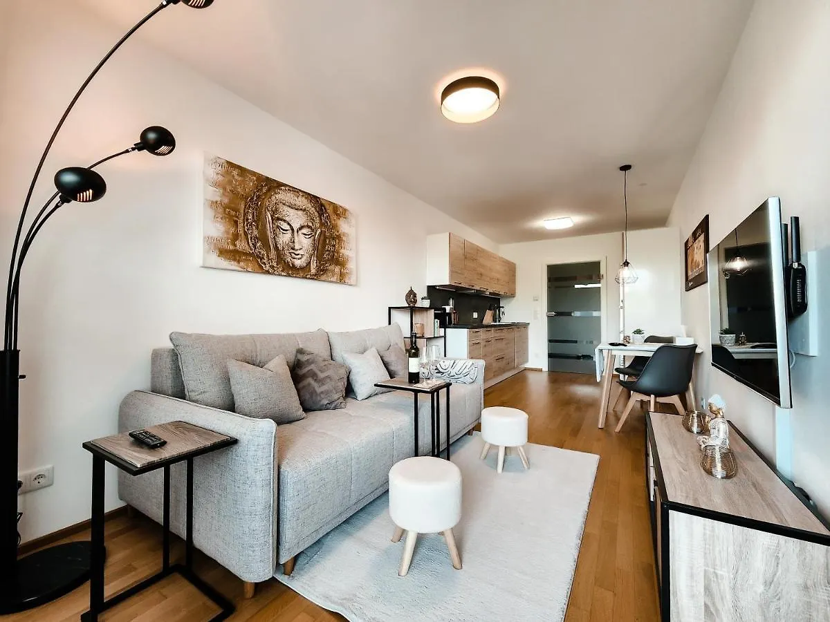 Vienna Green - Modern New Apartment, Old Danube Apartment
